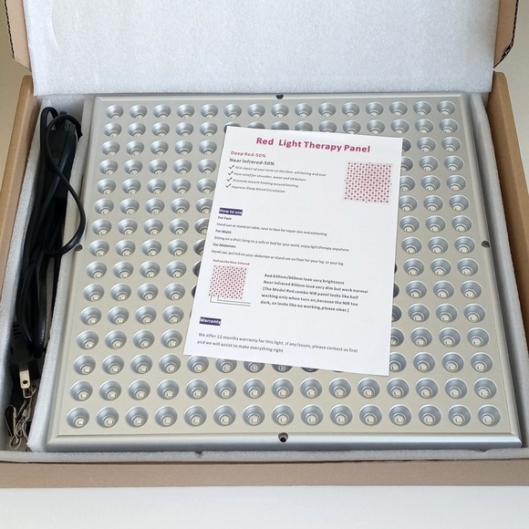 Red Light Panel New in Box (With Cord, Hanging Wires with Hooks & Instructions) - Picture 2 of 16